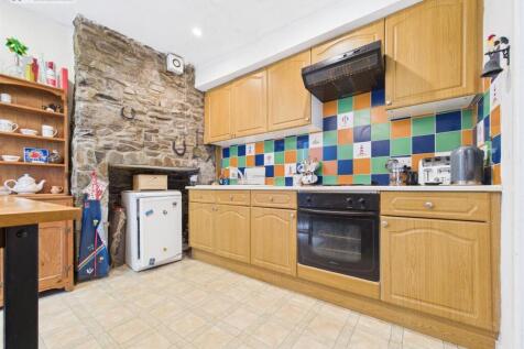Kitchen .1.jpg