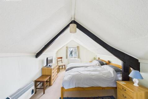 Bedroom 3 .2jpg