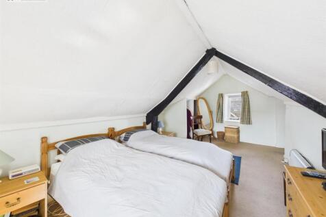 Bedroom 3 .3.jpg