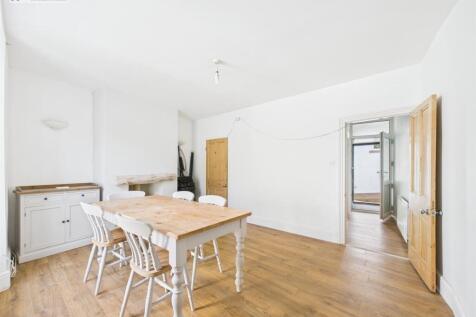 Dining Room .2.jpg