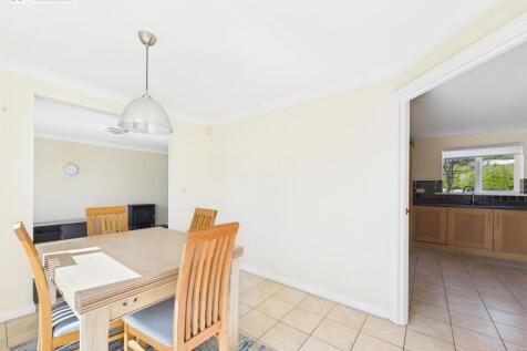 Dining room.jpg