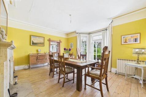Dining room ii.jpg