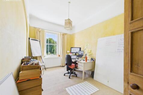 Bedroom 3.jpg