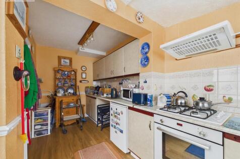 Kitchen .3.jpg