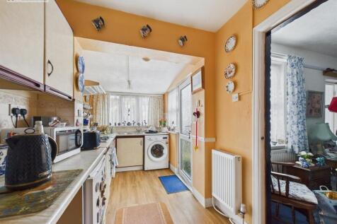 Kitchen .2.jpg