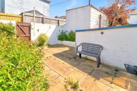Rear garden ii.jpg