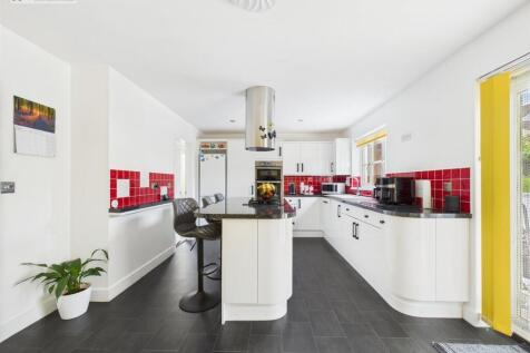 Kitchen Diner ii.jpg