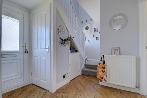 Hallway .2.jpg
