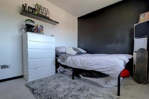 Bedroom 3 .1.jpg