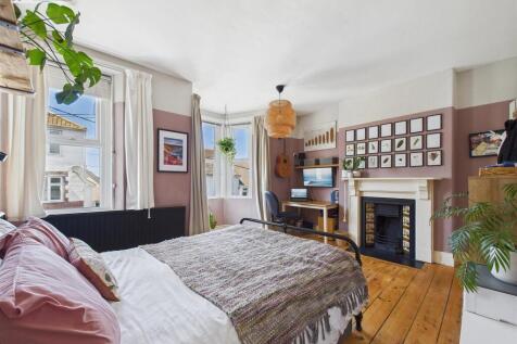 Bedroom 1 .2