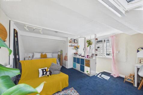 Loft Room .3