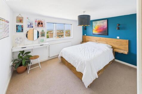 Bedroom 2 .1.jpg