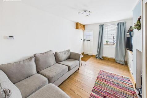 Living Room .3.jpg