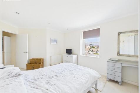 Bedroom 1 ii
