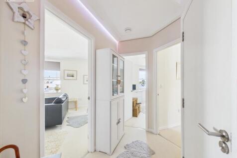 Hallway.jpg
