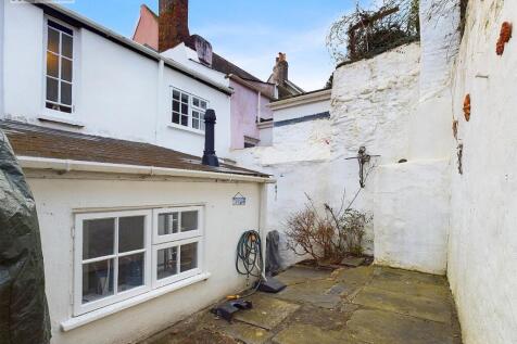 Rear Courtyard .2