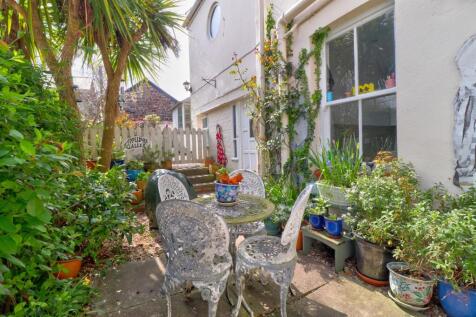 Rear garden iv.jpg