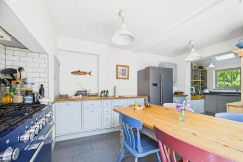 Kitchen Breakfast room.jpg