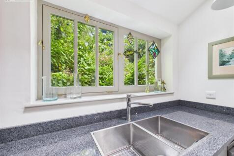 Kitchen outlook.jpg
