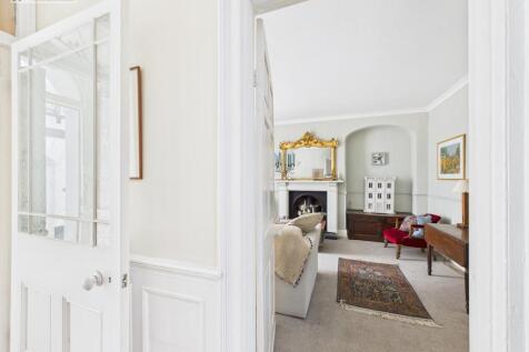 Through to Drawing room.jpg