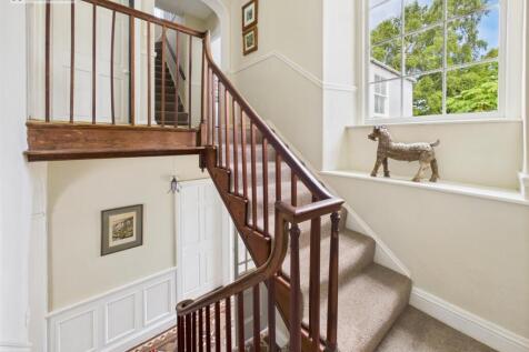 Staircase.jpg
