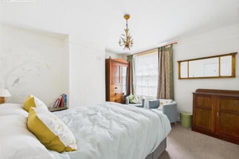 Bedroom 2.jpg