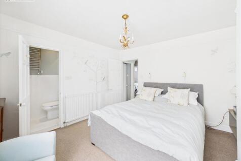 Bedroom 2 ii.jpg