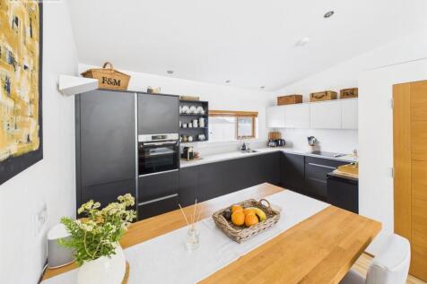Kitchen ii.jpg