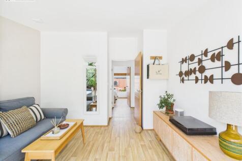 Bedroom 2 ii.jpg