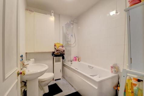 Bathroom.jpg