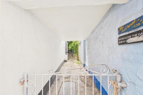 path to garden
