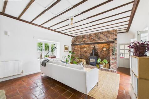 living room 2.jpg