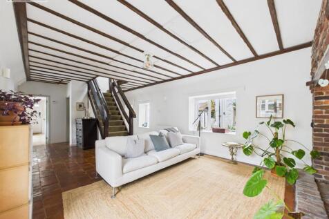 living room 4.jpg