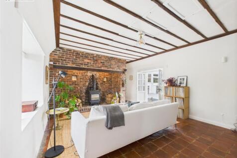 living room 3.jpg