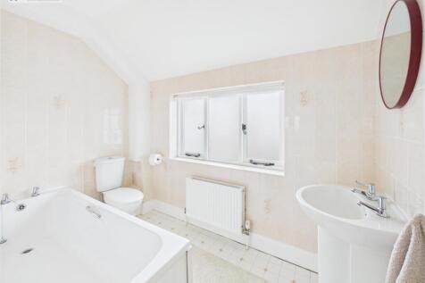 guest bathroom.jpg