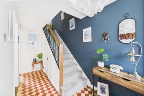 hallway .1.jpg