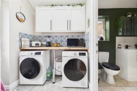 utility room .1.jpg