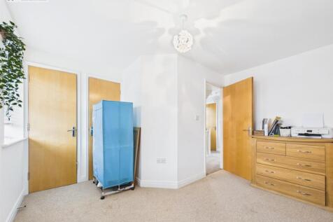 bedroom 3 .2