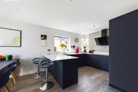 Bay Example Kitchen.jpg