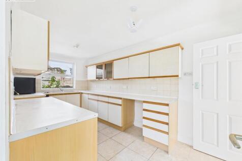kitchen 2.jpg