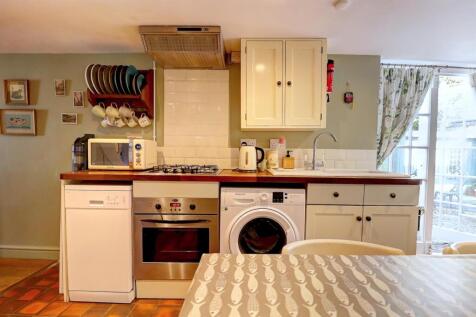 kitchen diner .4.jpg