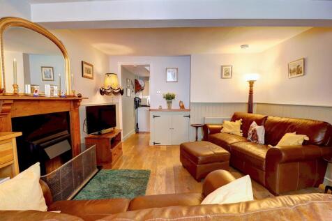 living room .1.jpg