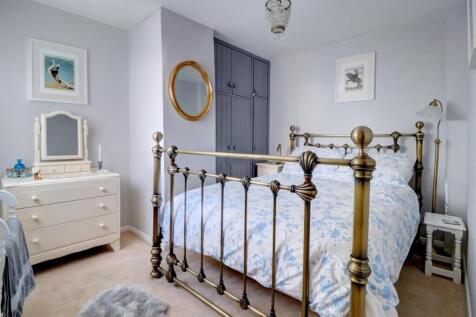 bedroom 2 .1.jpg