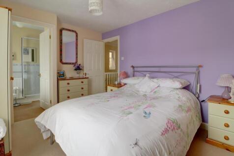 Bedroom 1 ii.jpg