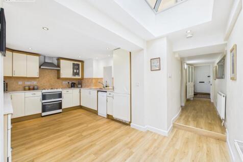 KitchenHallway.jpg