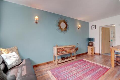 Living room ii.jpg