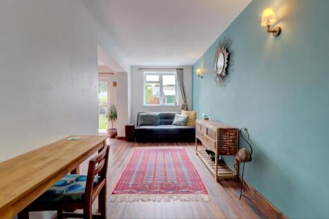 Living room iii.jpg