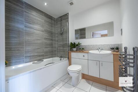 Regents Park Road 10&#64;208-007 HR - HPA.jpg