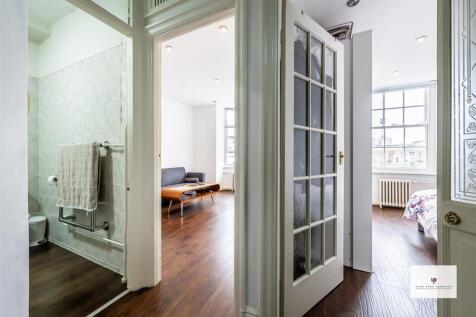 Queen&#39;s Court 130-007 HR - HPA.jpg