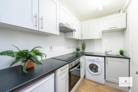 Queens Gardens 6-007 MR - HPA.jpg